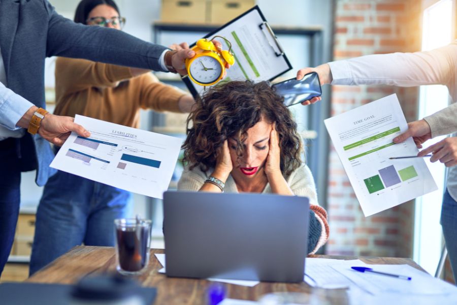 Señales de Burnout: 3 síntomas de agotamiento en los empleados a tener en cuenta 1
